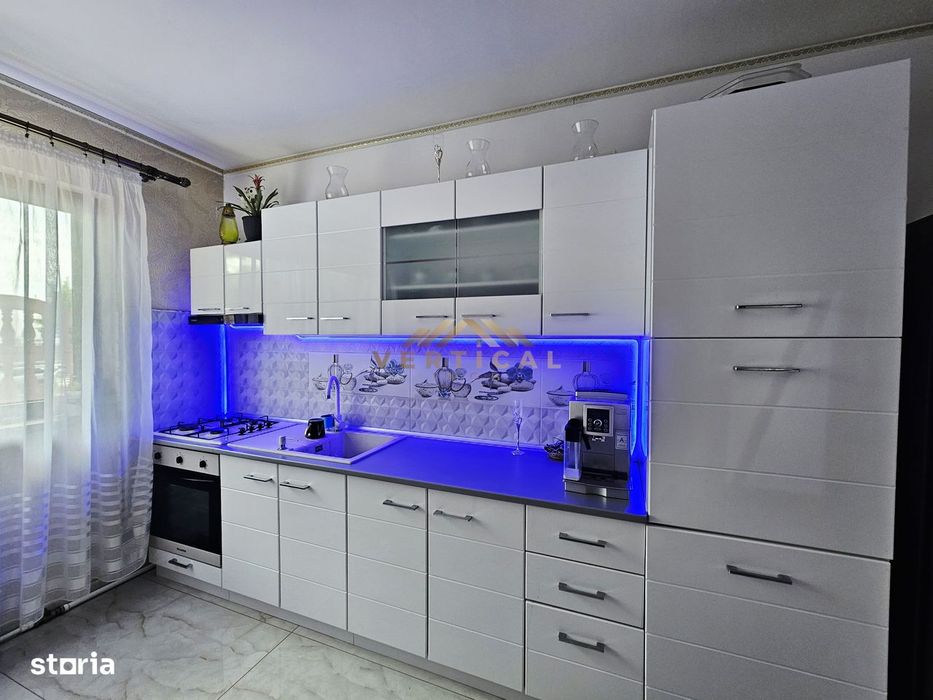 Vila 6 camere la intrare in Dobreni