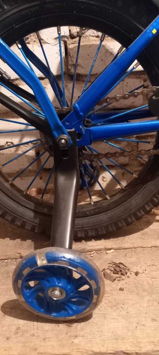 продам детский велосипед торга нету!