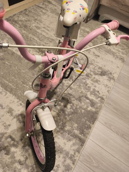 Vând bicicleta copii 5--9 ani