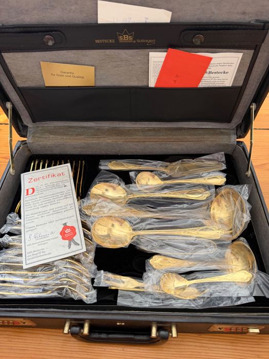 SBS Solingen „Vienna“ – луксозен комплект прибори, 72 части,