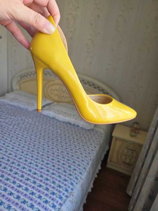 Туфли новые летние.