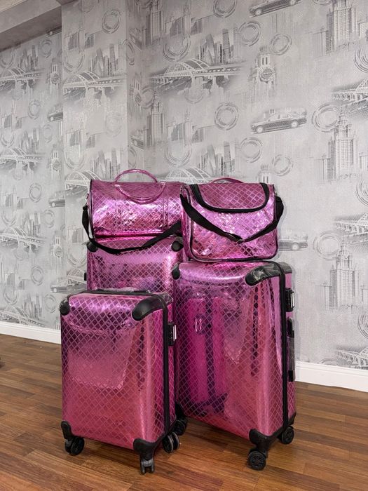 Чемодан 5 в 1      три чемодана две сумки