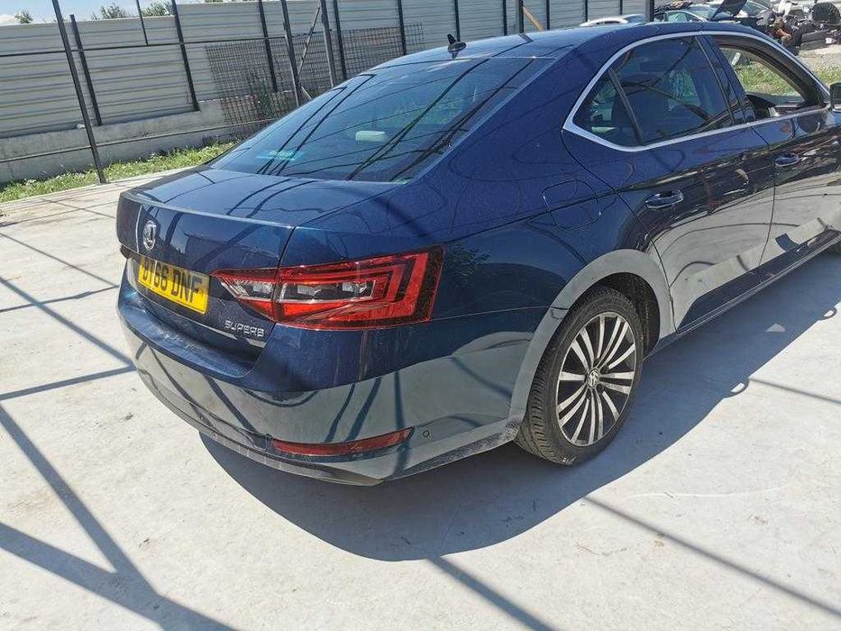 usa usi skoda superb 3 lw5q usa fata spate superb 3 lw5q