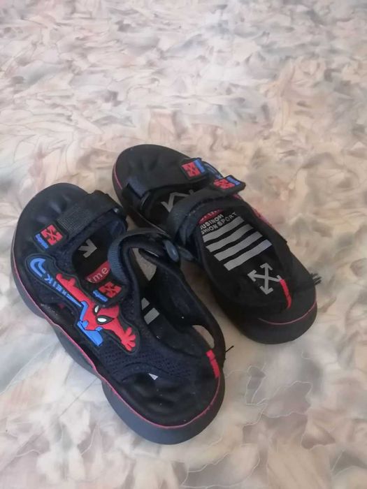 Сандалии детские б/у. Размер 31