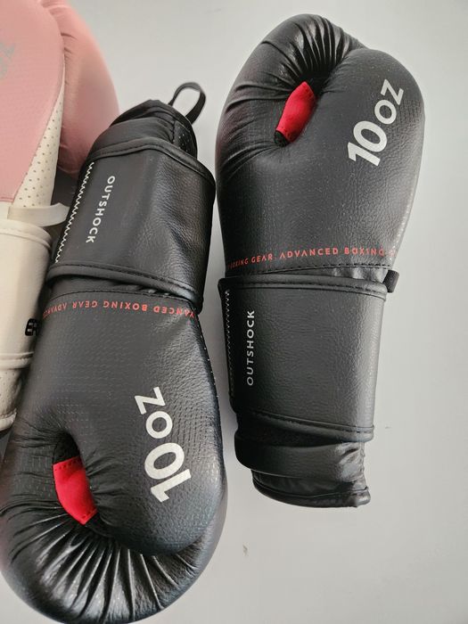 De vanzare mănuși de box