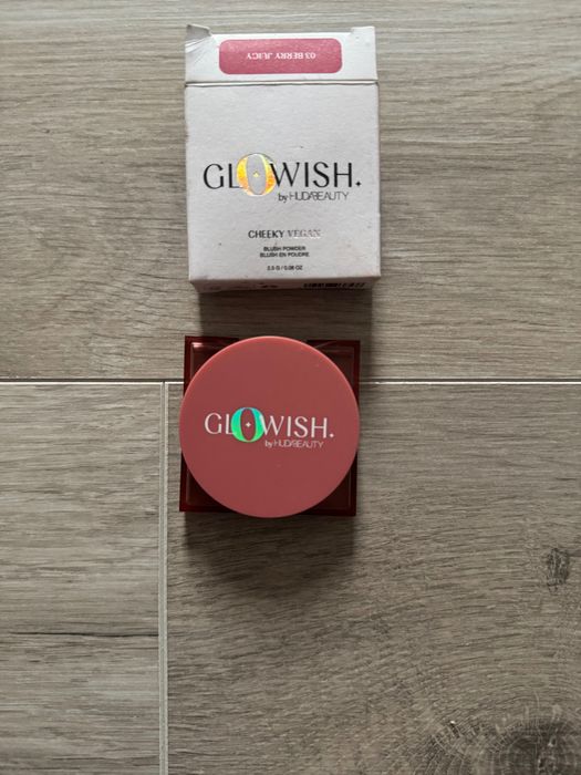 Руж - glowish by hudabeauty