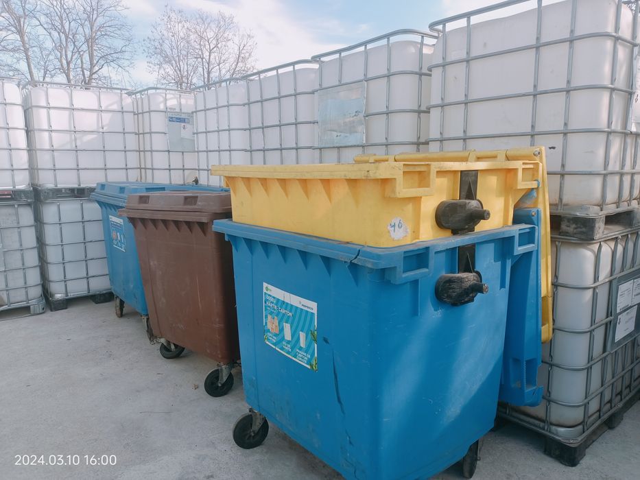 Boxpaleti/Cutii - ibc/Bazin - Butoi tablă pt cereale/Fose/Hazna