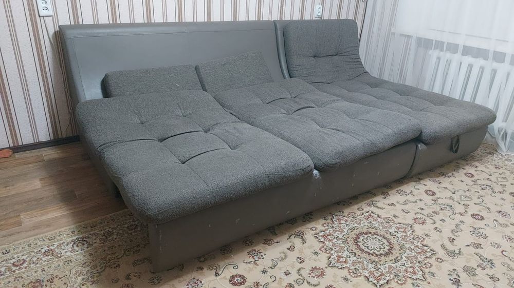 Продам большой диван
