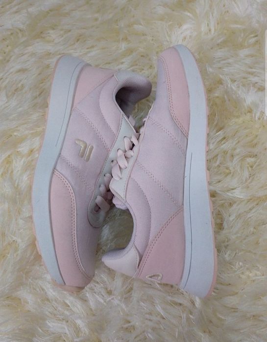 Adidasi Fila marimea 36