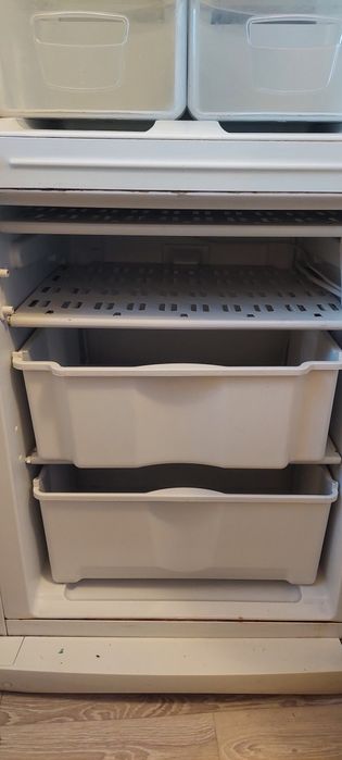 Продам холодильник