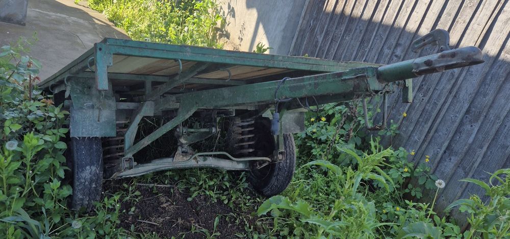 Se vinde remorcă apicolă cu acte