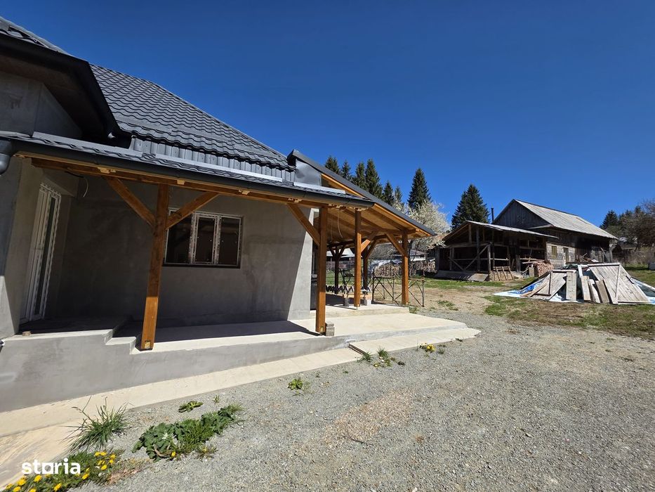Vand casa la Belis, 800mp teren, la drumu principal, teren drept!