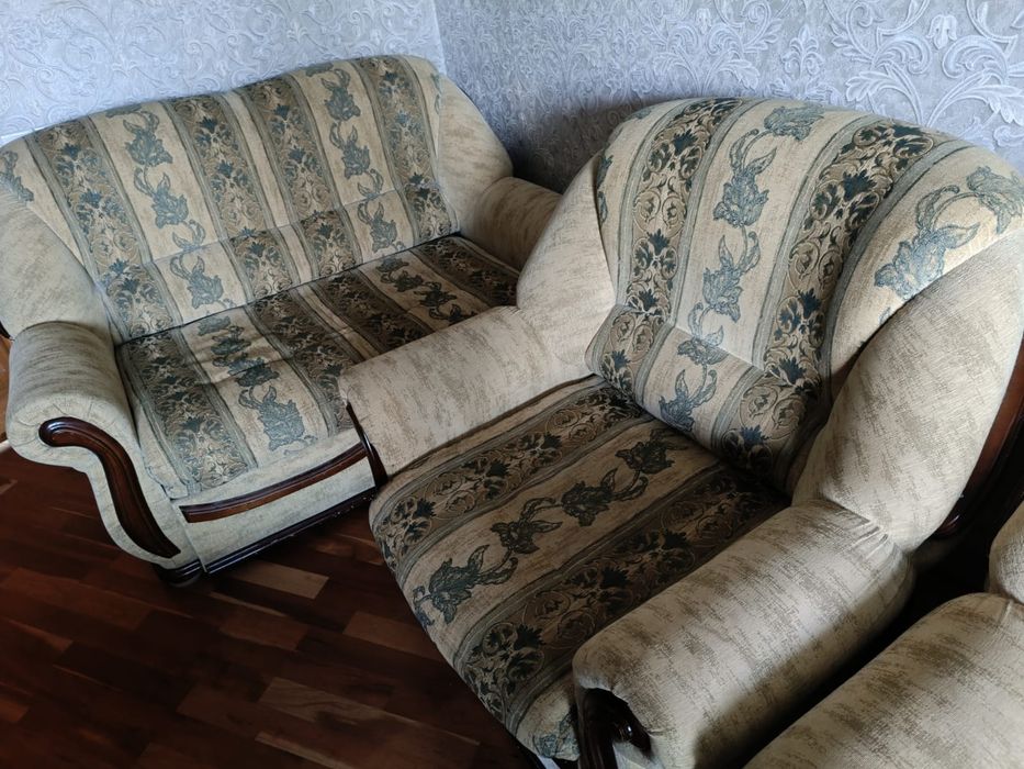 Отдаю даром диван. Самовывоз