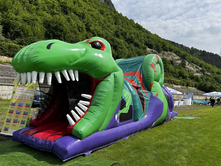 Под наем надуваем замък; надуваема пързалка, надуваем батут Т-рекс
