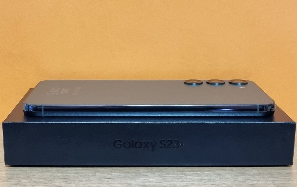 Samsung S23 Plus 512 GB la cutie