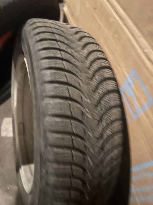 Зимни гуми Michelin 2 бр. и ESA Tecar 2 бр. 195/60/15