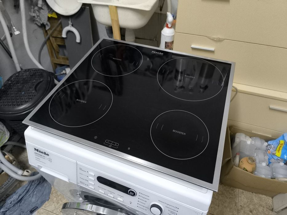Индукционен плот Miele KM 5722 EDST