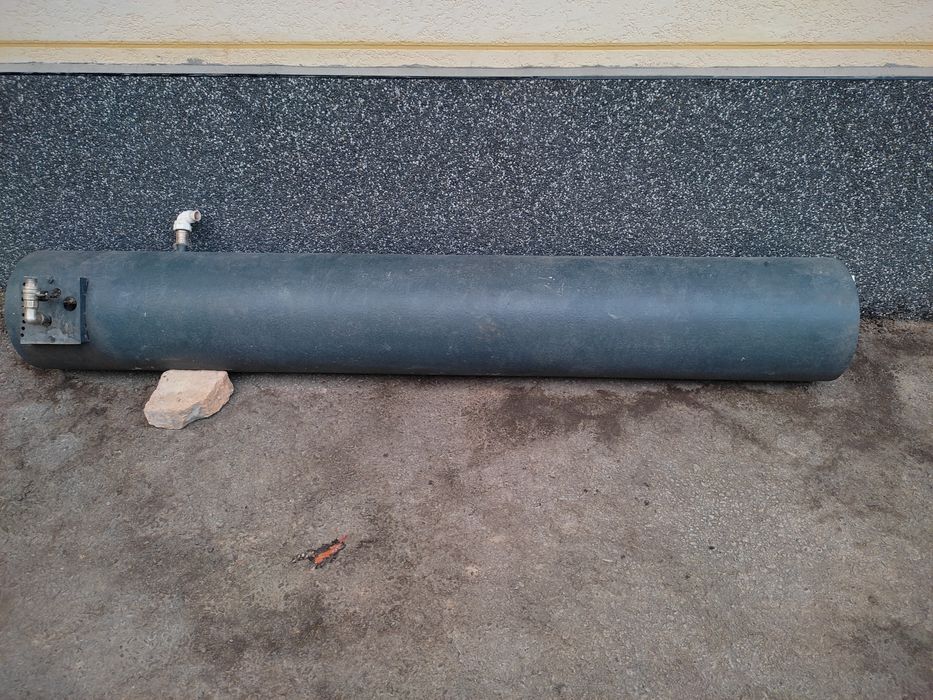 Титан  сотилади жуда яхши холатда