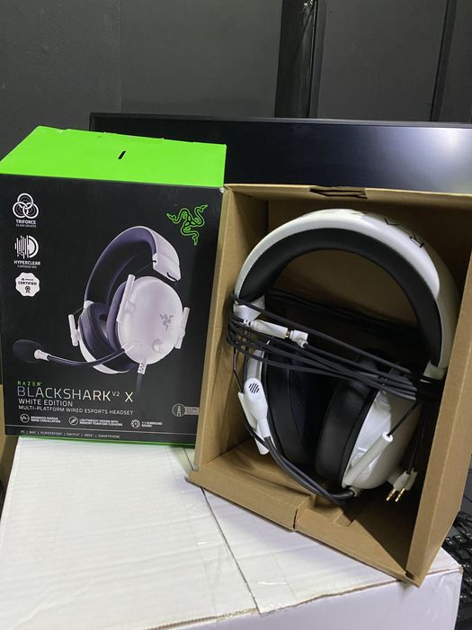 Наушники RAZER