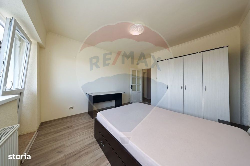 Apartament cu 4 camere de închiriat în zona Centrul Civic