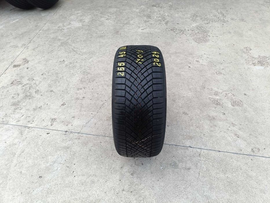 O anvelopa 255 45 18 Continental AllSeasonContact 2 dot 2024