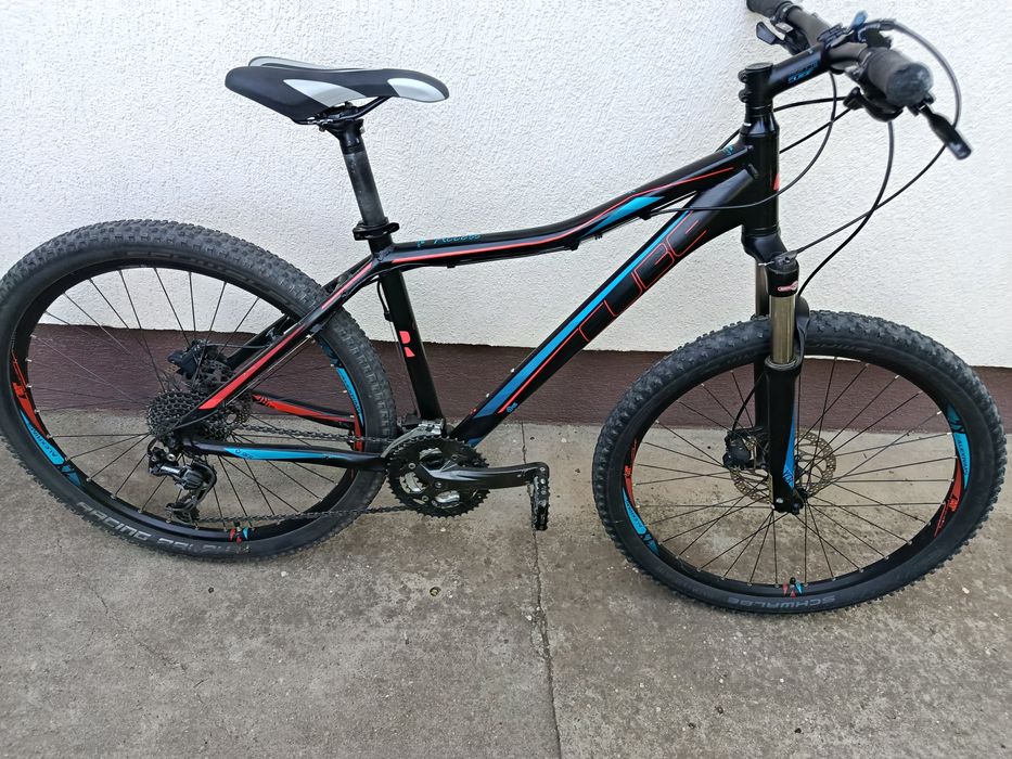 Bicicleta Cube Access (KTM, Bulss)