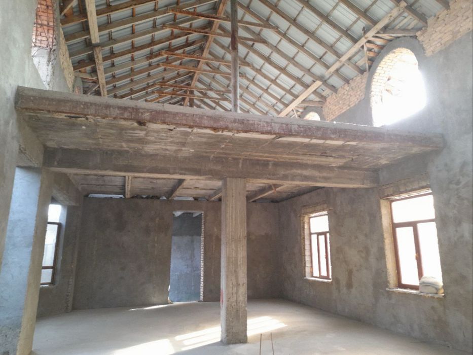 Срочно Сотилади Ховли 3 сотих,подвал+1 этаж 300кв+подвал.135000$Тарвма