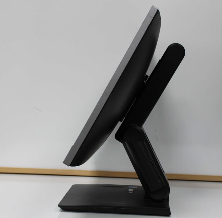 Компютър HP AIO EliteOne 800 G3 i5-7500/8GB RAM/256GB NVME  Win 11 Pro