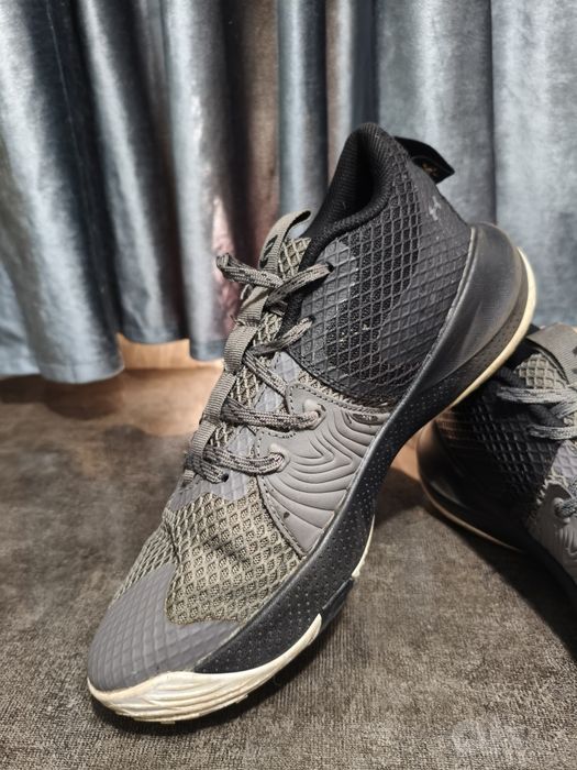 Оригинальные кроссовки Under Armour