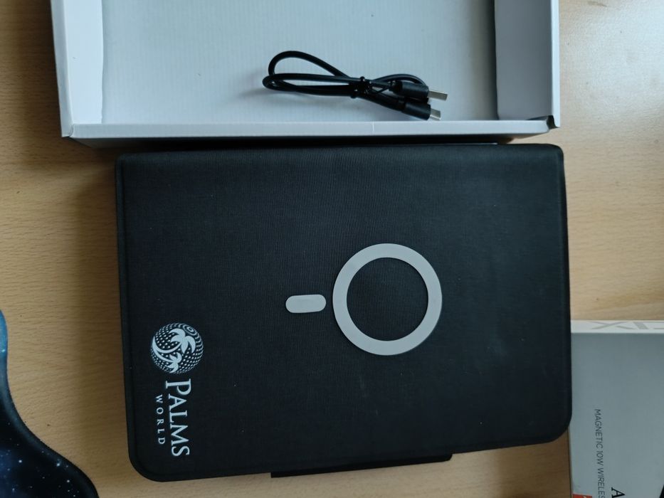 Чисто нов луксозен смарт тефтер Artic A5 с магнитна батерия 8000 mAh (XD Design)
