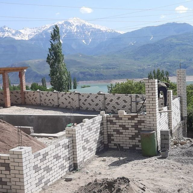 Balkonga g'isht teramiz.Kladka balkon. Керпичная кладка балканов