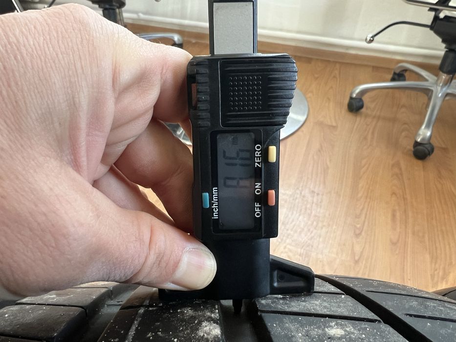 Anvelope Mercedes GLC Dunlop SP MAXX MO-MB Orig 255 45 20 & 285 40 20