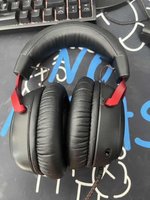 Casti HyperX Cloud 3