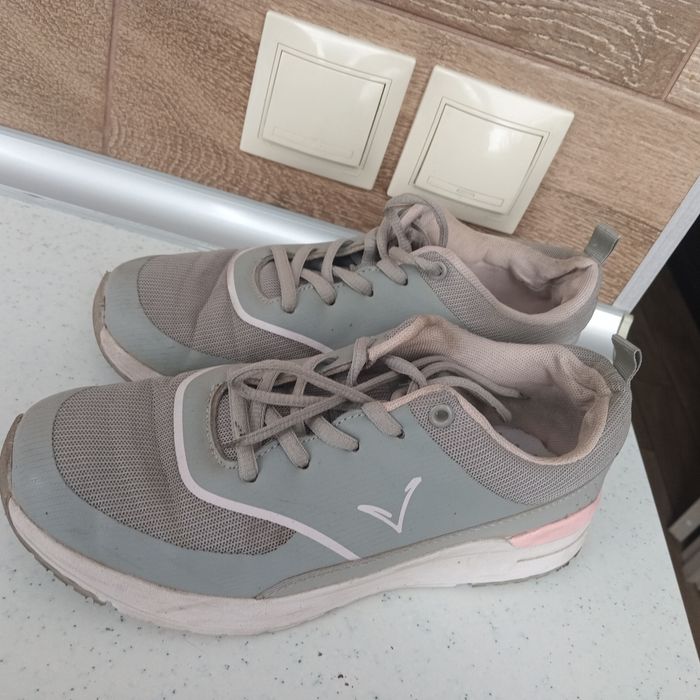 Обувь женская продам