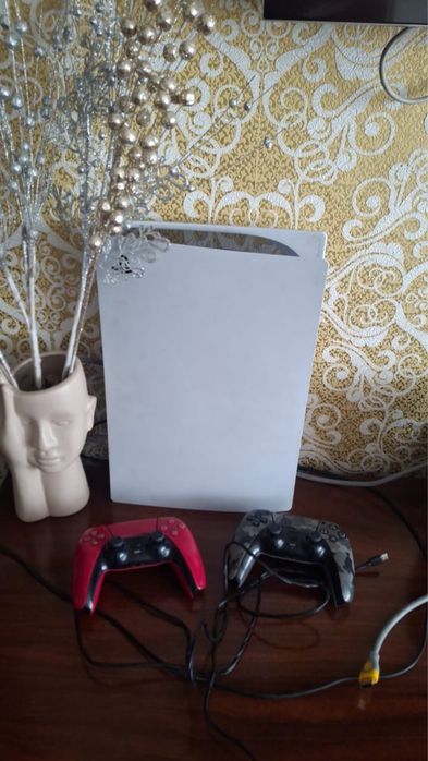 PlayStation 5 + 10 игр + 2 джойстика + гарантия