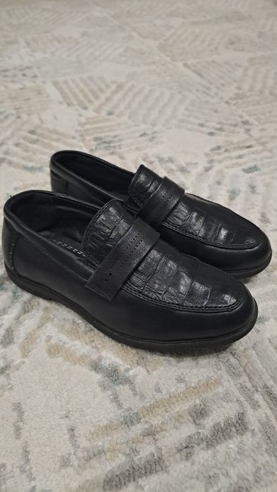 Обувь туфли на мальчика 26-29 размер