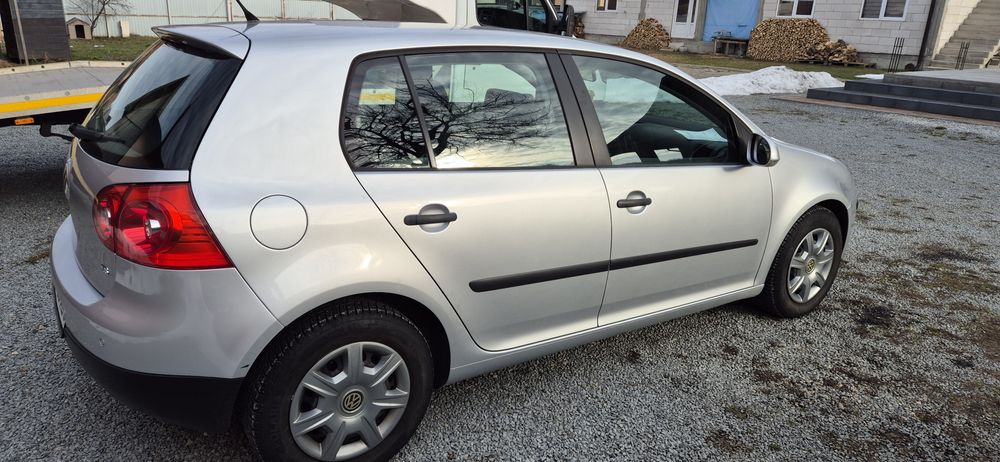 Gof 5 benzina an 2005