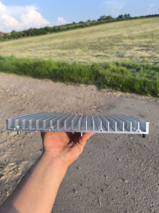 Radiator Aluminiu 30x25x2,5cm