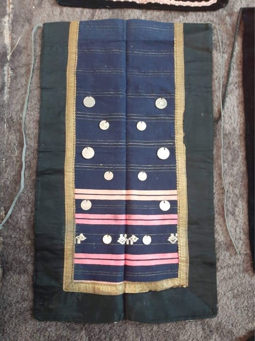 Престилки за носии /вълнени с монети/