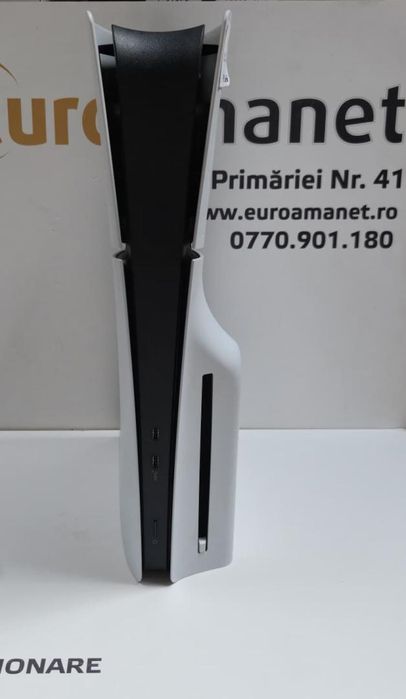 Consola PlayStation 5 (PS5) Slim, 825GB SSD -P-