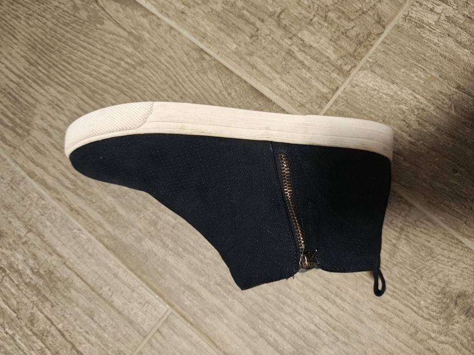 Нови кецове от Англия