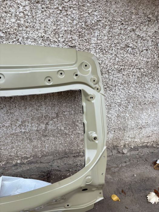 Changan X5 крышка багажник есть