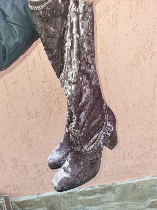 Нови ботуши на Caprice