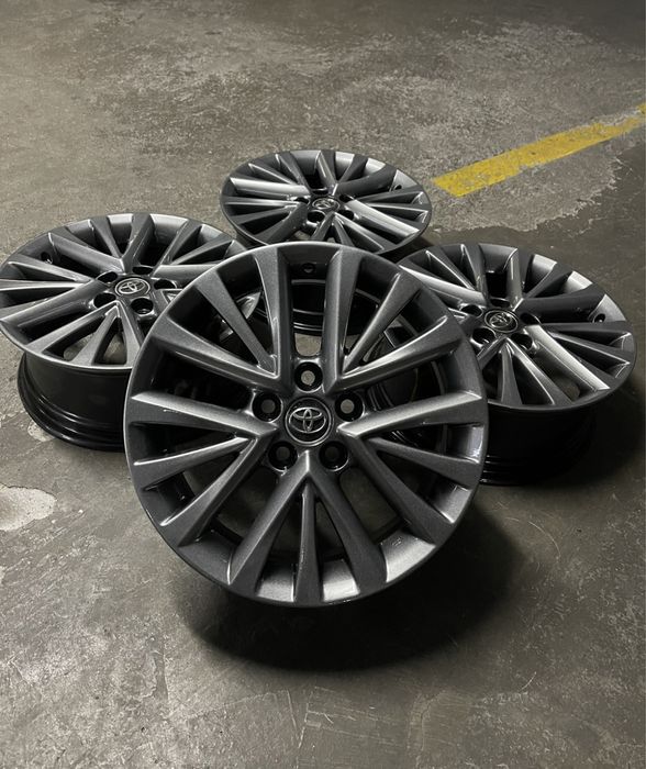 Оригинальные диски от Камри 55 R17 графит