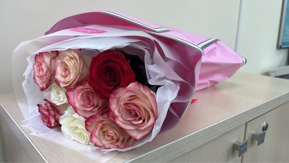 Букеты свежие сатылады 17.04