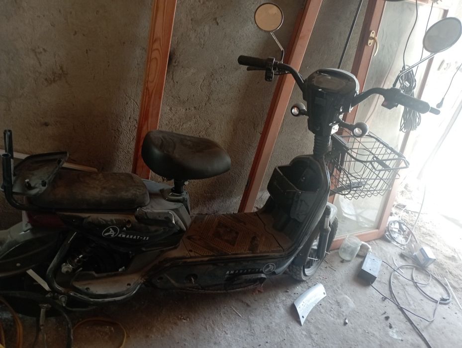 Продам мопед электрический