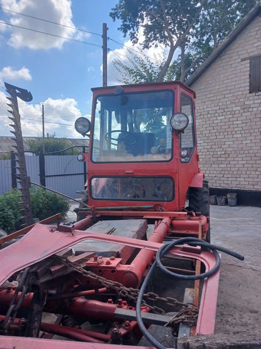 Продам трактор Т-16.