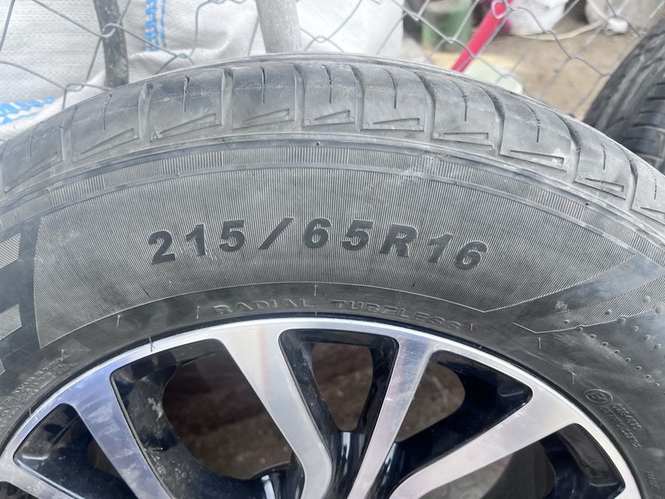 215/65/R16 шины