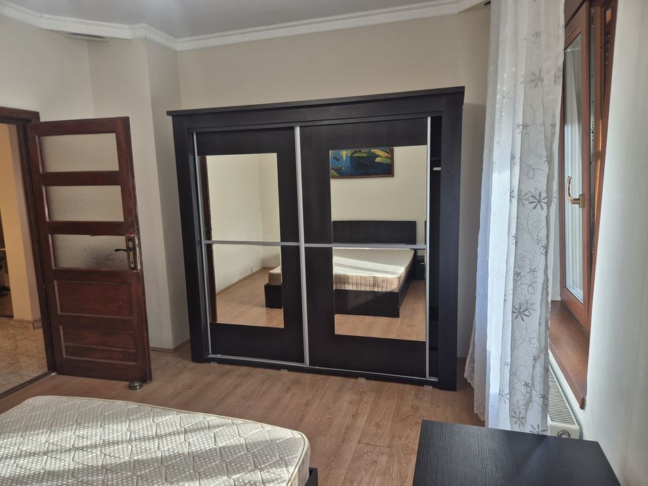Apartament 4 camere decomandat