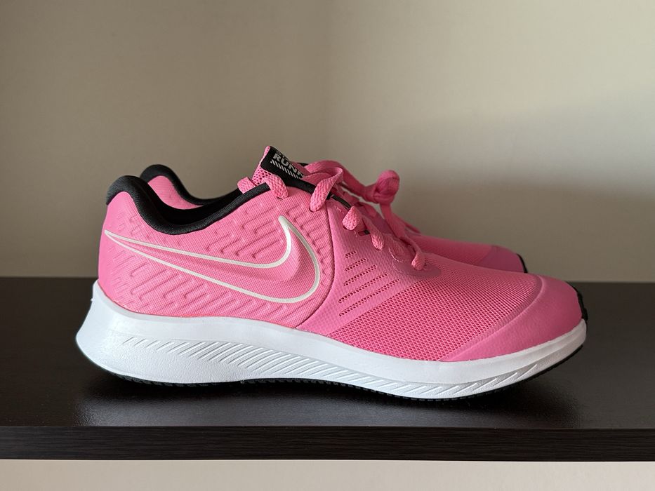 Nike Star Runner 2 GS 36номер 23см Стелка Нови без Кутия